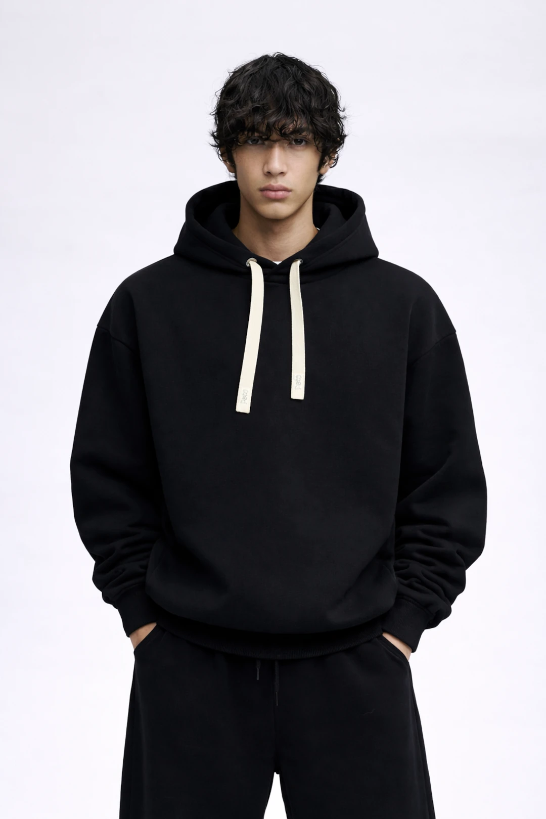 Camiseta Pato Club - Pato CLUB Hoodie Negro – Boxy Fit